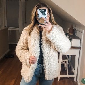 Abercrombie & Fitch fuzzy wuzzy coat - small